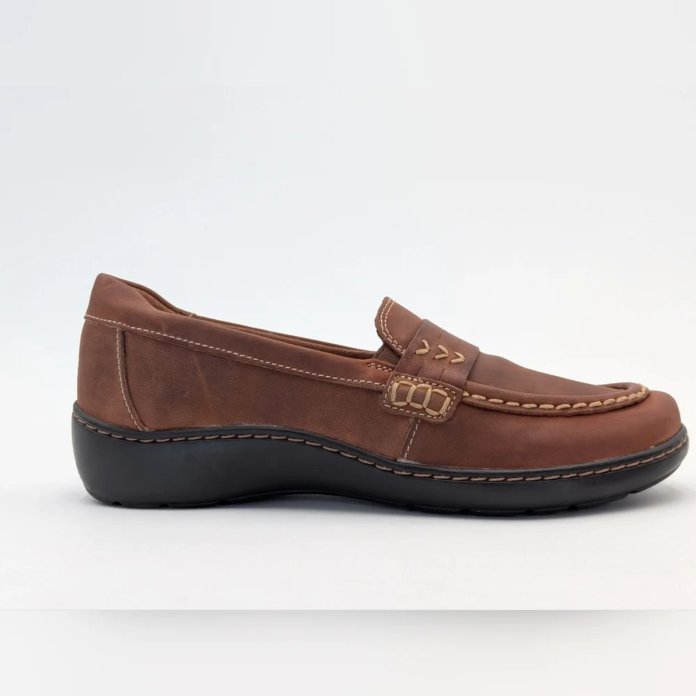 Clarks Cora Ashley Loafer Women's Size 8M Dark Tan Genuine Leather Moccasins